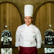 Chef Adrián Aguayo